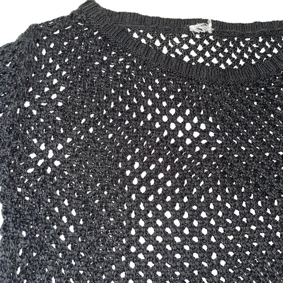 🎉 Bundle Deal: 4 for $20! 🎉 mesh cropped sweater - Picture 2 of 5